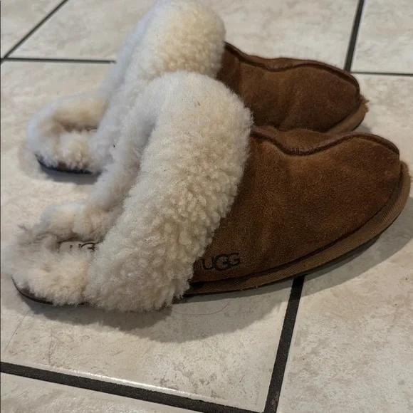 UGG Scuffette slippers - Picture 3 of 5